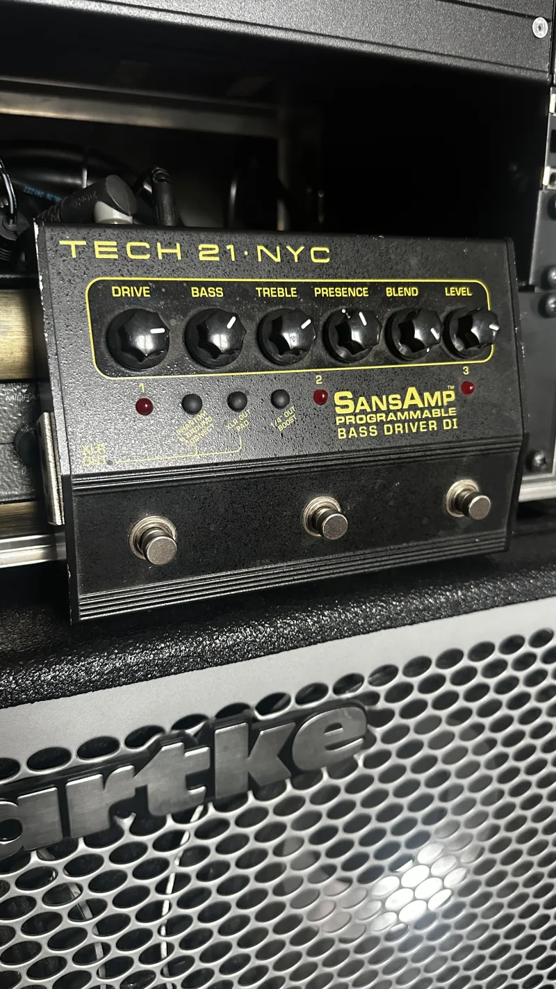 Tech21 SansAmp Programmable Bass driver DI Basový pedál