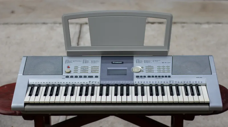 YAMAHA Psr 295 Synthesizer
