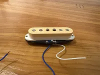 - Single coil gitar - Single coil gitar