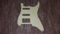 - Stratocaster HSS Floyd Rose - Stratocaster HSS Floyd Rose