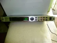 Behringer Feedback Destróyer pro DSP1100P Behringer Feedback Destróyer pro DSP1100P