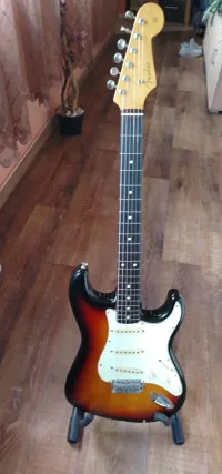 Fender Stratocaster E-Gitarre - Kabak [Yesterday, 10:34 am]