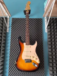 Squier Stratocaster Electric guitar - Sala13 [Today, 1:40 pm]
