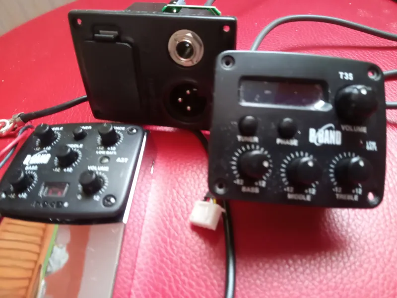 - A3T, T35 Electrónica de guitarra acústica