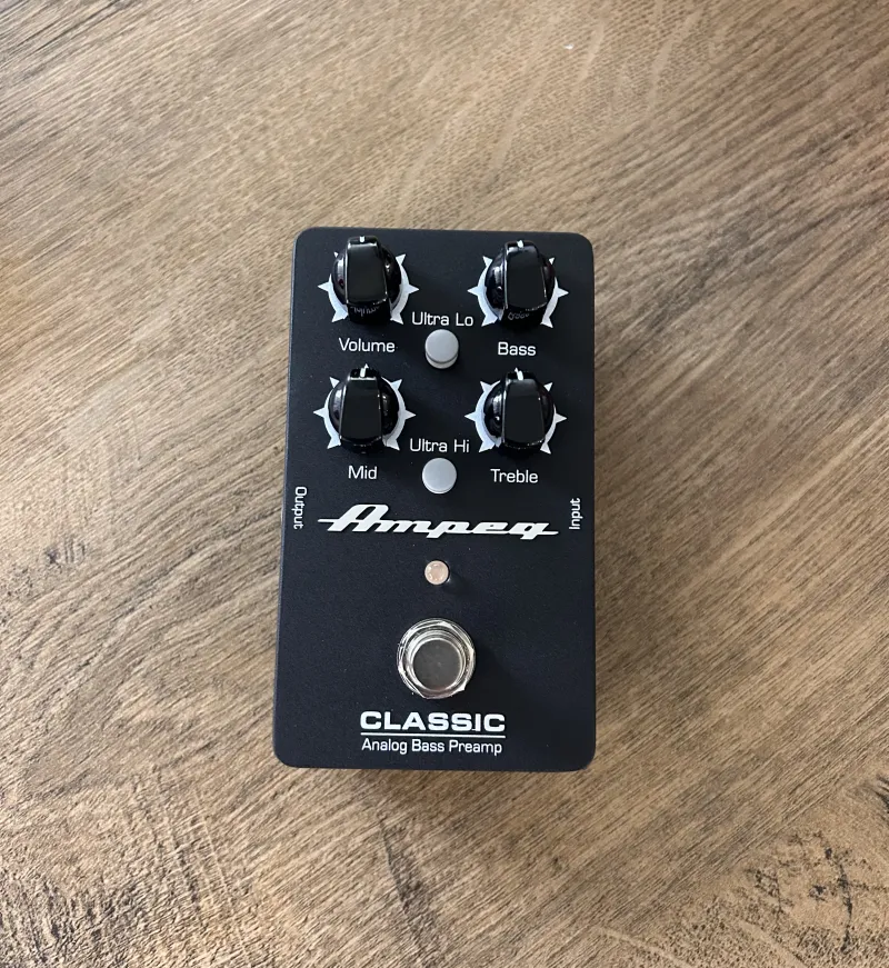 Ampeg Classic Analog Bass Preamp Pedal