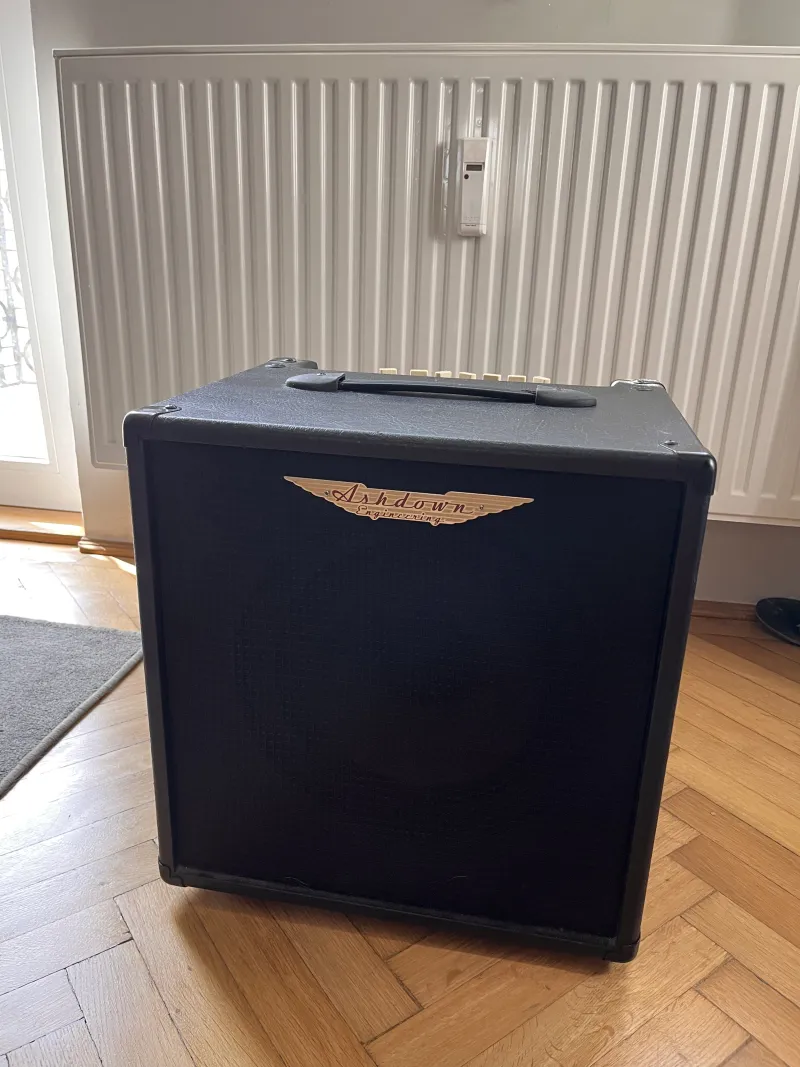Ashdown Perfect 10 60W Bass Combo