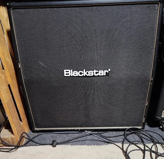 Blackstar HTV 412A 320W Caja de guitarra