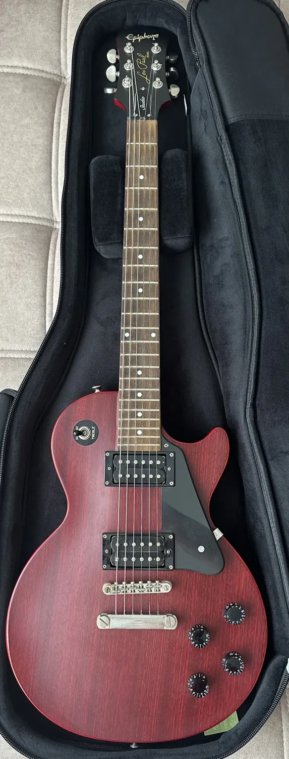 Epiphone Les Paul Worn Cherry Studio Elektrická gitara