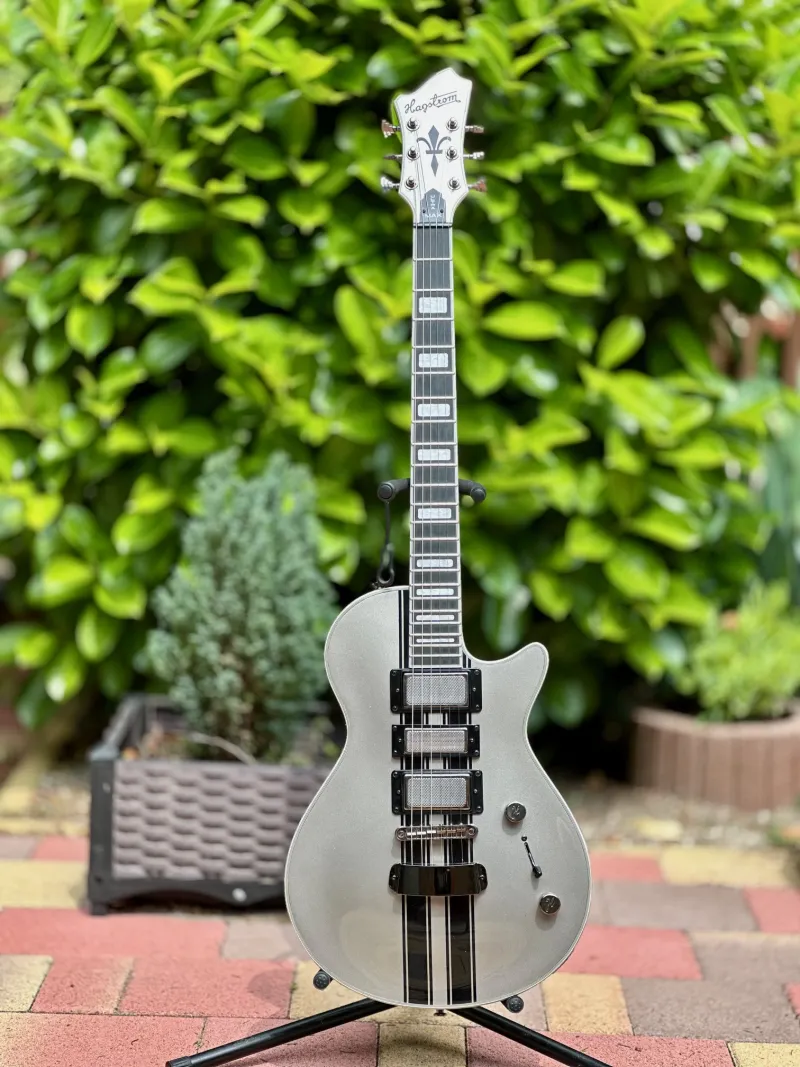 Hagström Ultra Max Special Cold Steel Metallic E-Gitarre