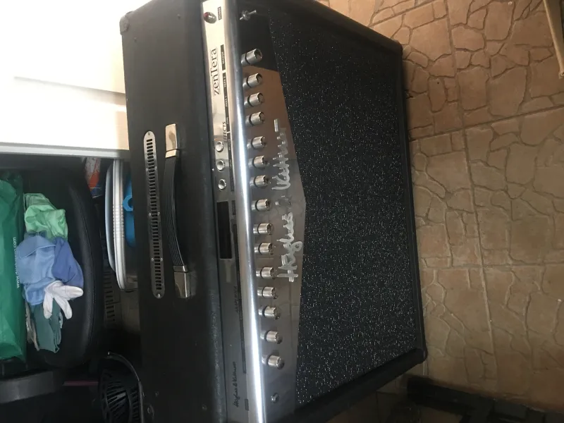 Hughes&Kettner Zentera Guitar combo amp