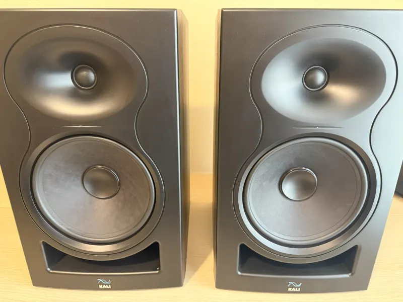 Kali Audio LP-8 V2 Studio-Lautsprecher
