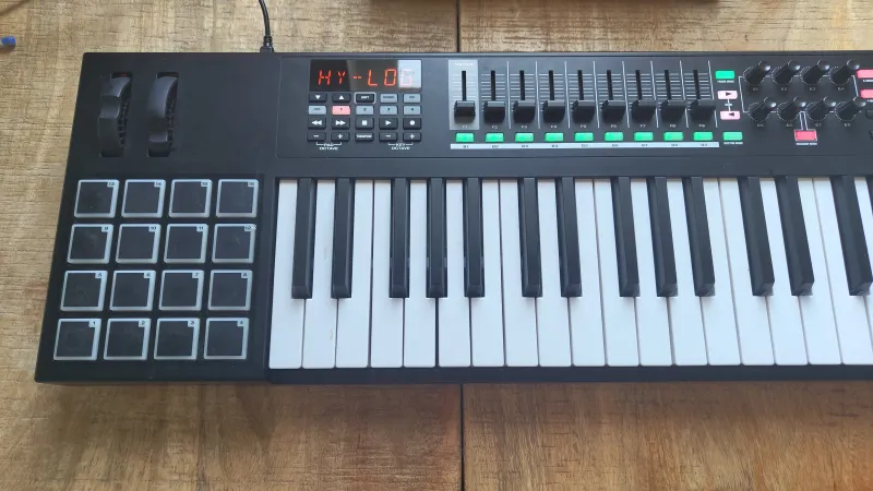 M-Audio Code 49 - USB  billentyű  hibás potikkal MIDI klávesnica