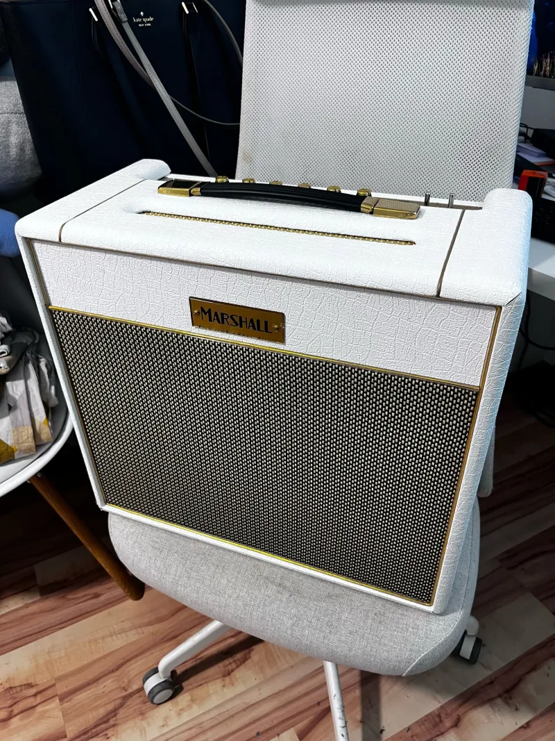 Marshall Studio Vintage SV20C kombó Kombinovaný zosilňovač pre gitaru