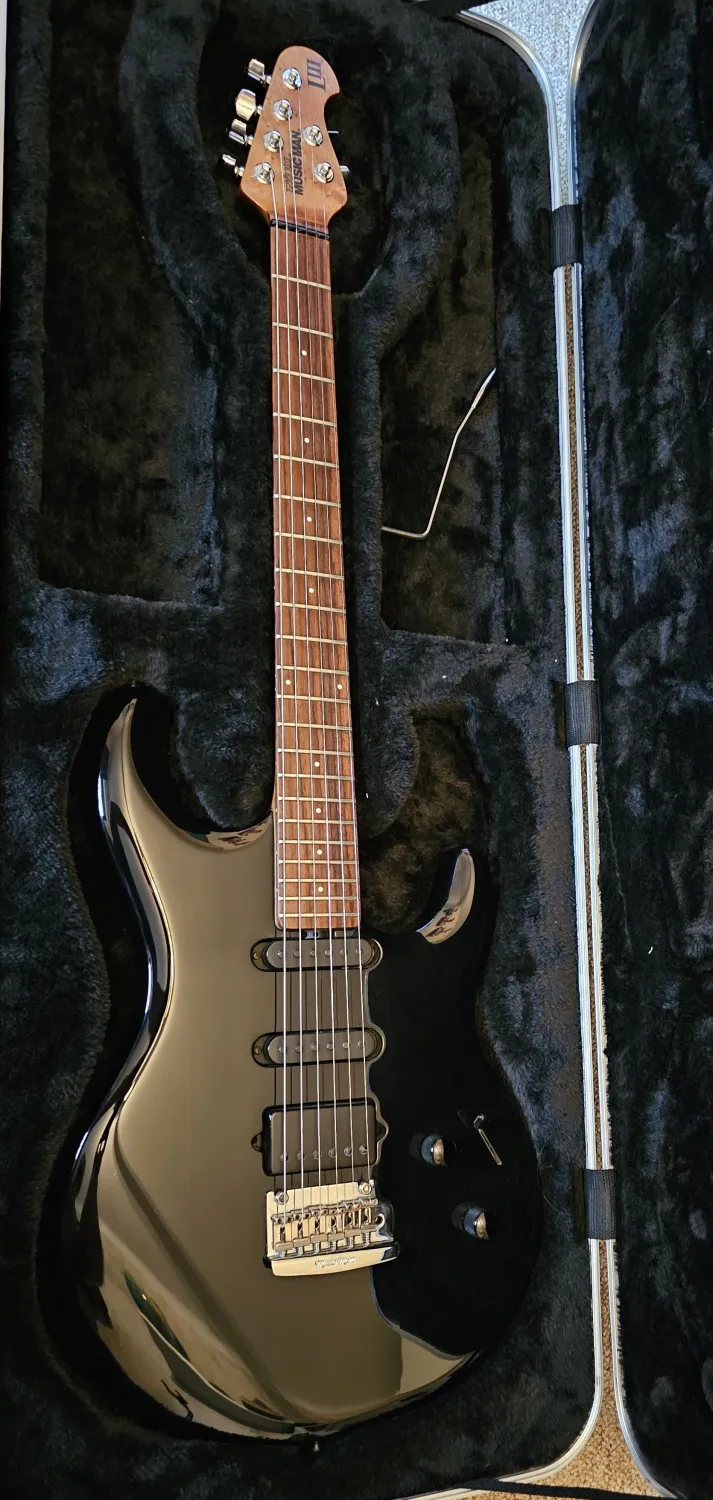 Music Man Luke III E-Gitarre