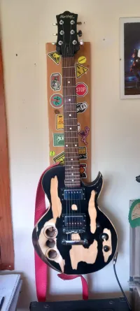 Martinez Est.1978 Electric guitar - Tiborr55 [Today, 3:16 pm]