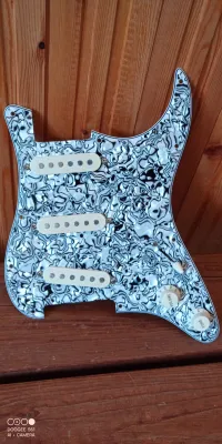 - Stratocaster - Stratocaster