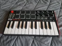 Akai MPK mini MK3 Akai MPK mini MK3