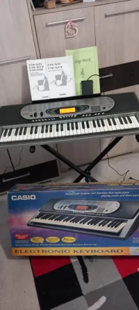 Casio CTK-573 Casio CTK-573