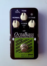 EBS OctaBass Pedál EBS OctaBass Pedál