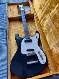 Mosrite Ventures II 1965 Slab Brown Mosrite Ventures II 1965 Slab Brown