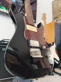 YAMAHA Pacifica 311H YAMAHA Pacifica 311H