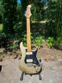 - Squier Chery P90 Partscaster - Squier Chery P90 Partscaster