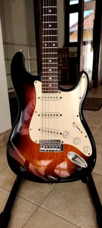 - Stratocaster - Stratocaster