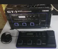 BOSS GT-1 BOSS GT-1