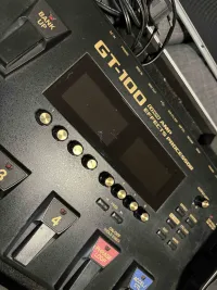 BOSS GT-100 Multieffekt - Pekár Áron [Ma, 10:18]