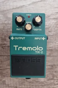 BOSS TR-2 Tremolo BOSS TR-2 Tremolo