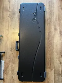 Fender Deluxe molded bass case Fender Deluxe molded bass case