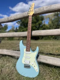 Ibanez AZES40 Ibanez AZES40