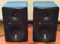 Mackie MR-824 Mackie MR-824