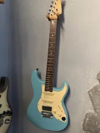 Mooer GTRS standard Electric guitar - Martin95 [Today, 6:48 pm]