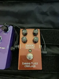 MXR Bass fuzz deluxe