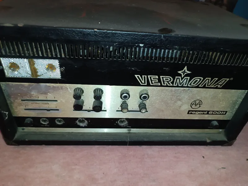 Vermona  Amplifier head and cabinet
