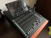 Behringer WING COMPACT Behringer WING COMPACT
