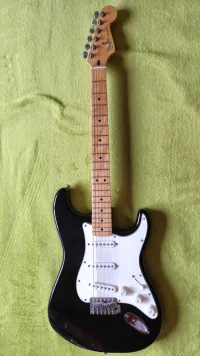 Fender Standard Stratocaster Elektromos gitár - nap [Ma, 10:33]
