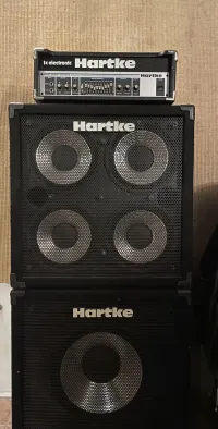 Hartke Stack - HA3500 fej + 410XL + 115XL ládák Hartke Stack - HA3500 fej + 410XL + 115XL ládák