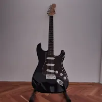 Squier Sonic Stratocaster MN fekete git Squier Sonic Stratocaster MN fekete git