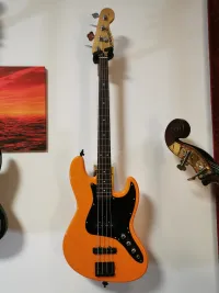 Starcaster Jazz Bass