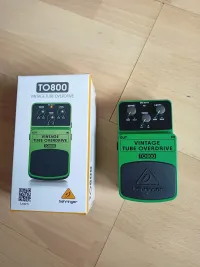 Behringer TO800