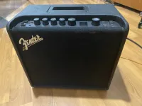Fender Mustang LT25 Fender Mustang LT25