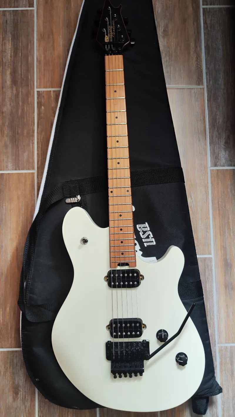 EVH Wolfgang WG Standard Cream White floyd rose Elektromos gitár