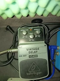 Behringer VD400 Behringer VD400