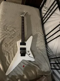 Charvel Desolation Star DST-01