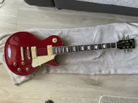 Vintage V-100 Wine-red Vintage V-100 Wine-red