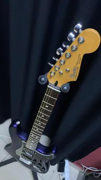 Fender Satin Purple LIMITED 2004 stratocaster