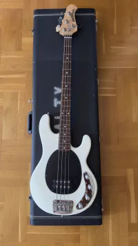 Music Man SingRay 3EQ H Music Man SingRay 3EQ H