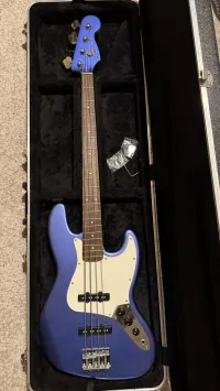 Squier Contemporary Jazz Bass LRL Ocean Blue